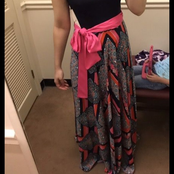 Multi color dress - Picture 3 of 5